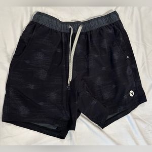 Men Vuori Kore shorts with liner 5”